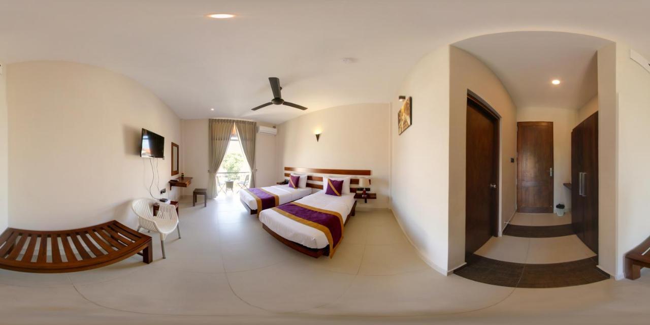 Hive 68 - Hotel And Resorts Negombo Exterior photo